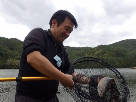 フィッシングレイクたかみや 釣果
