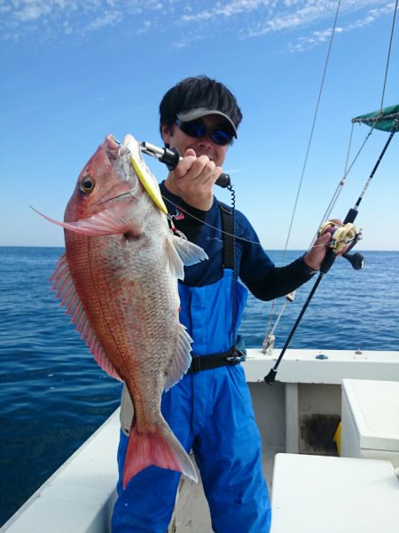 エンペラー 釣果