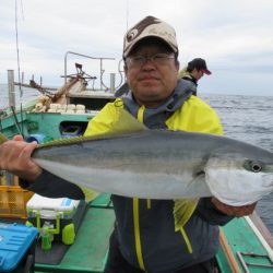 真祐丸 (しんゆうまる) 釣果