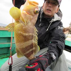 真祐丸 (しんゆうまる) 釣果