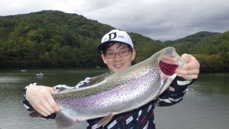 フィッシングレイクたかみや 釣果
