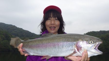 フィッシングレイクたかみや 釣果