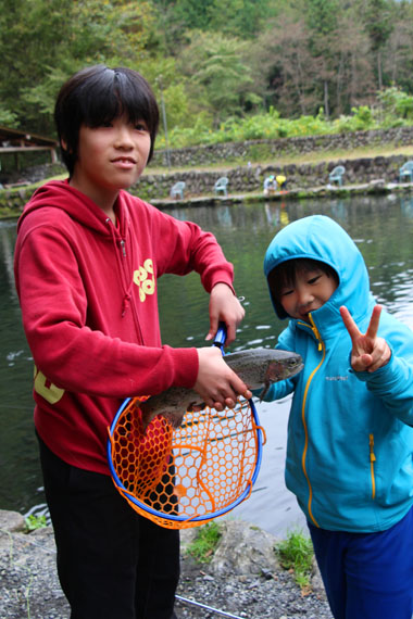 小菅トラウトガーデン 釣果