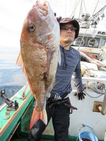 真祐丸 （しんゆうまる） 釣果