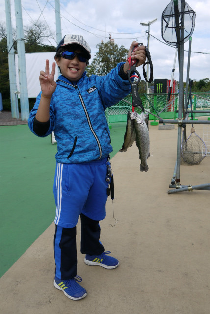 としまえんフィッシングエリア 釣果