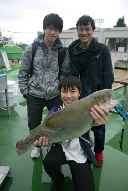 としまえんフィッシングエリア 釣果