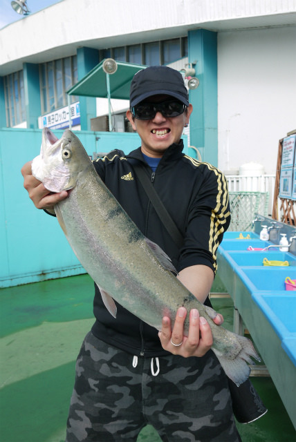 としまえんフィッシングエリア 釣果