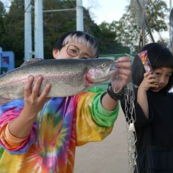 としまえんフィッシングエリア 釣果
