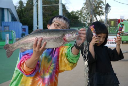 としまえんフィッシングエリア 釣果