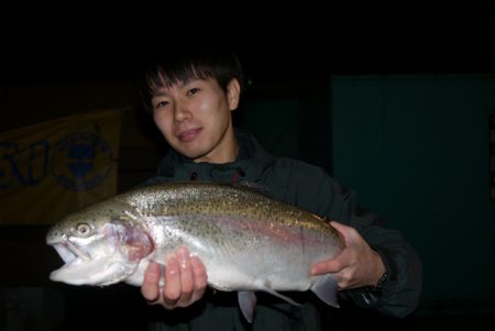 としまえんフィッシングエリア 釣果