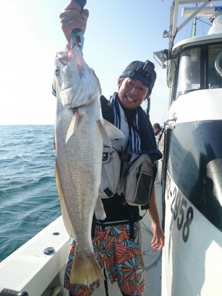 エンペラー 釣果