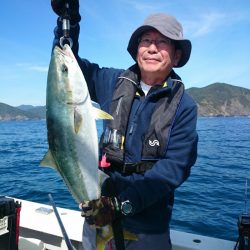 エンペラー 釣果