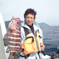 エンペラー 釣果