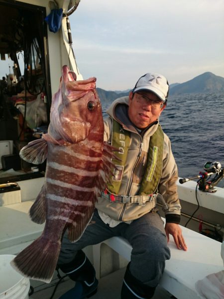 エンペラー 釣果