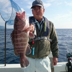 エンペラー 釣果