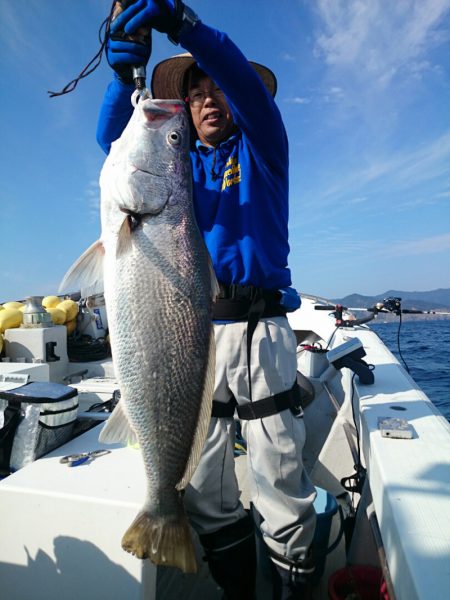 エンペラー 釣果