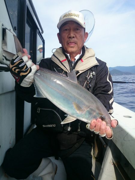 エンペラー 釣果