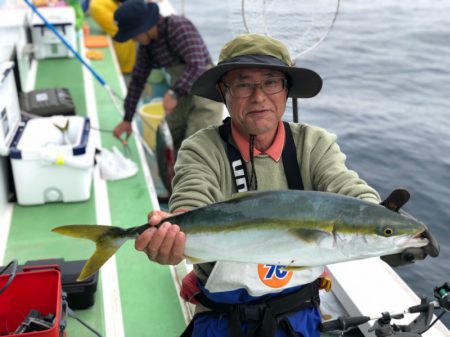 丸万釣船 釣果
