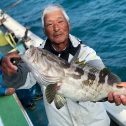 丸万釣船 釣果