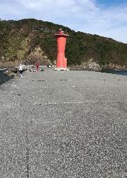 ショアジギングで大物掛かった