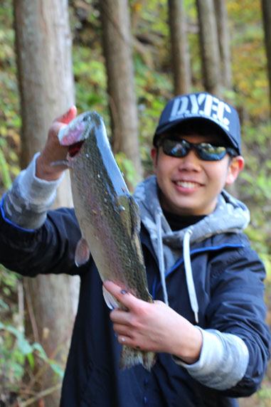 小菅トラウトガーデン 釣果