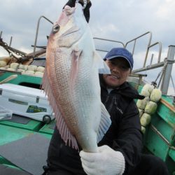 真祐丸 （しんゆうまる） 釣果