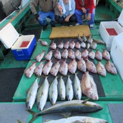 真祐丸 （しんゆうまる） 釣果