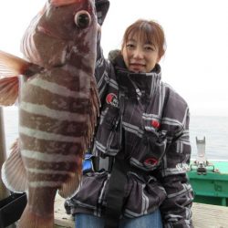 真祐丸 (しんゆうまる) 釣果