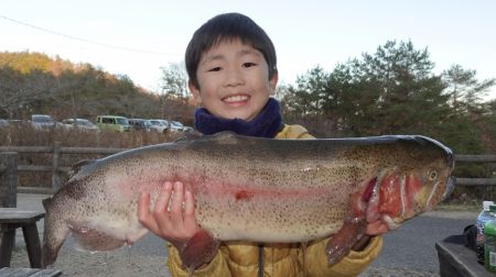 フィッシングレイクたかみや 釣果