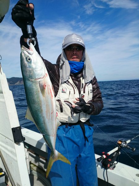 エンペラー 釣果