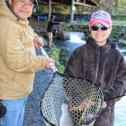 小菅トラウトガーデン 釣果