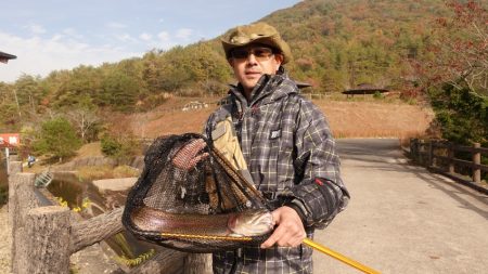 フィッシングレイクたかみや 釣果