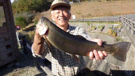 フィッシングレイクたかみや 釣果