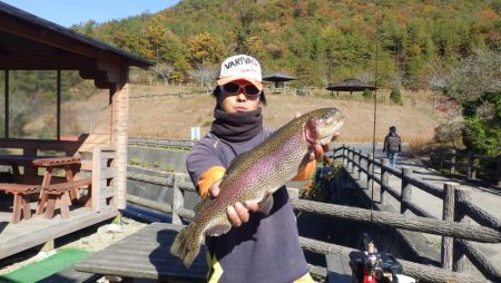 フィッシングレイクたかみや 釣果