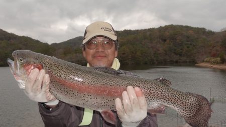 フィッシングレイクたかみや 釣果