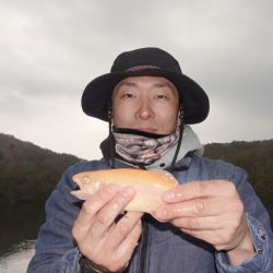 フィッシングレイクたかみや 釣果