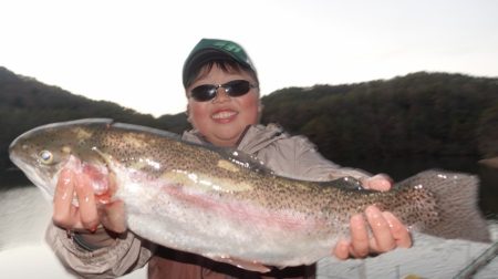 フィッシングレイクたかみや 釣果