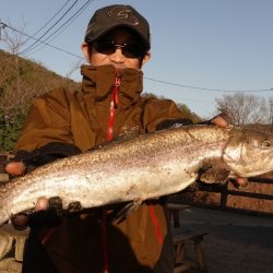 フィッシングレイクたかみや 釣果