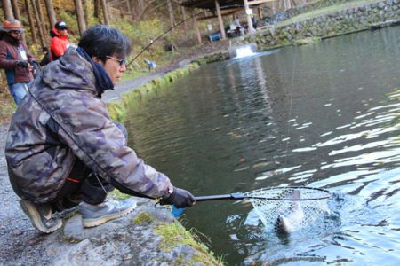 小菅トラウトガーデン 釣果