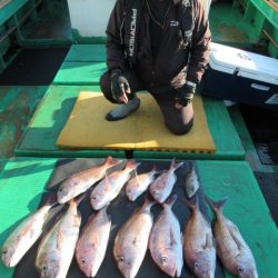 真祐丸 （しんゆうまる） 釣果