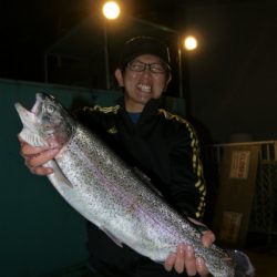 としまえんフィッシングエリア 釣果