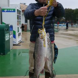 としまえんフィッシングエリア 釣果