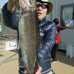 としまえんフィッシングエリア 釣果