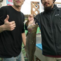 としまえんフィッシングエリア 釣果