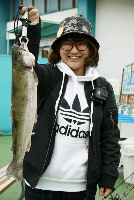 としまえんフィッシングエリア 釣果