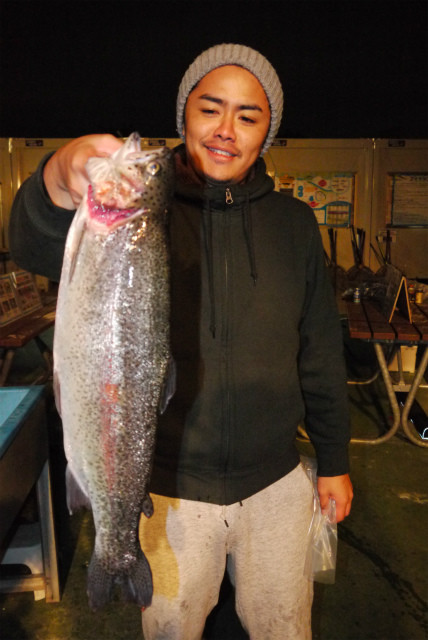 としまえんフィッシングエリア 釣果