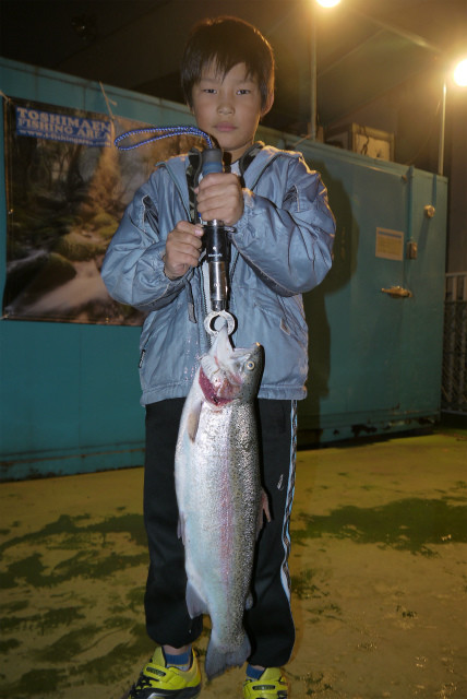 としまえんフィッシングエリア 釣果