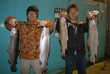 としまえんフィッシングエリア 釣果