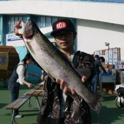 としまえんフィッシングエリア 釣果