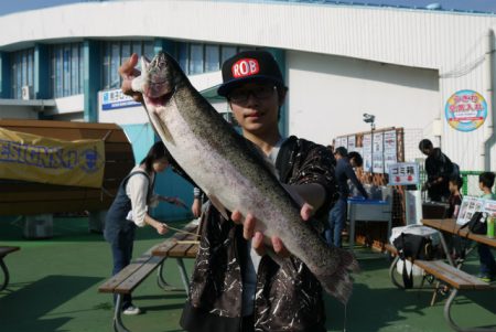 としまえんフィッシングエリア 釣果